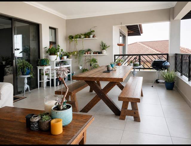 4 BEDROOM APARTMENT TO LET IN BALLITO CENTRAL